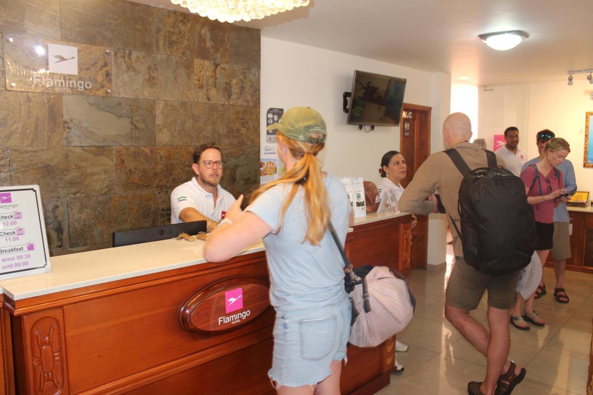 Hotel Flamingo Puerto Ayora  Eksteriør billede