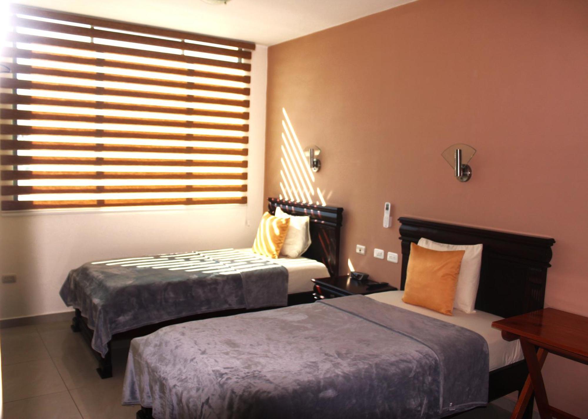 Hotel Flamingo Puerto Ayora  Eksteriør billede
